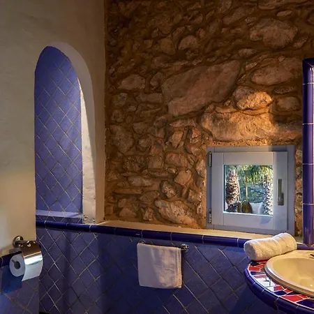 Alojamento de Turismo Rural Casa Azul At Masia Nur Sitges, Adults Only